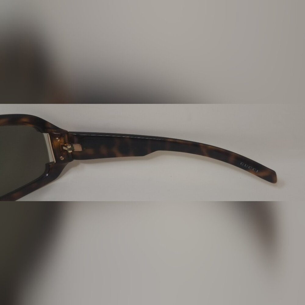 Gucci Tortoiseshell Sunglasses - Picture 11 of 16